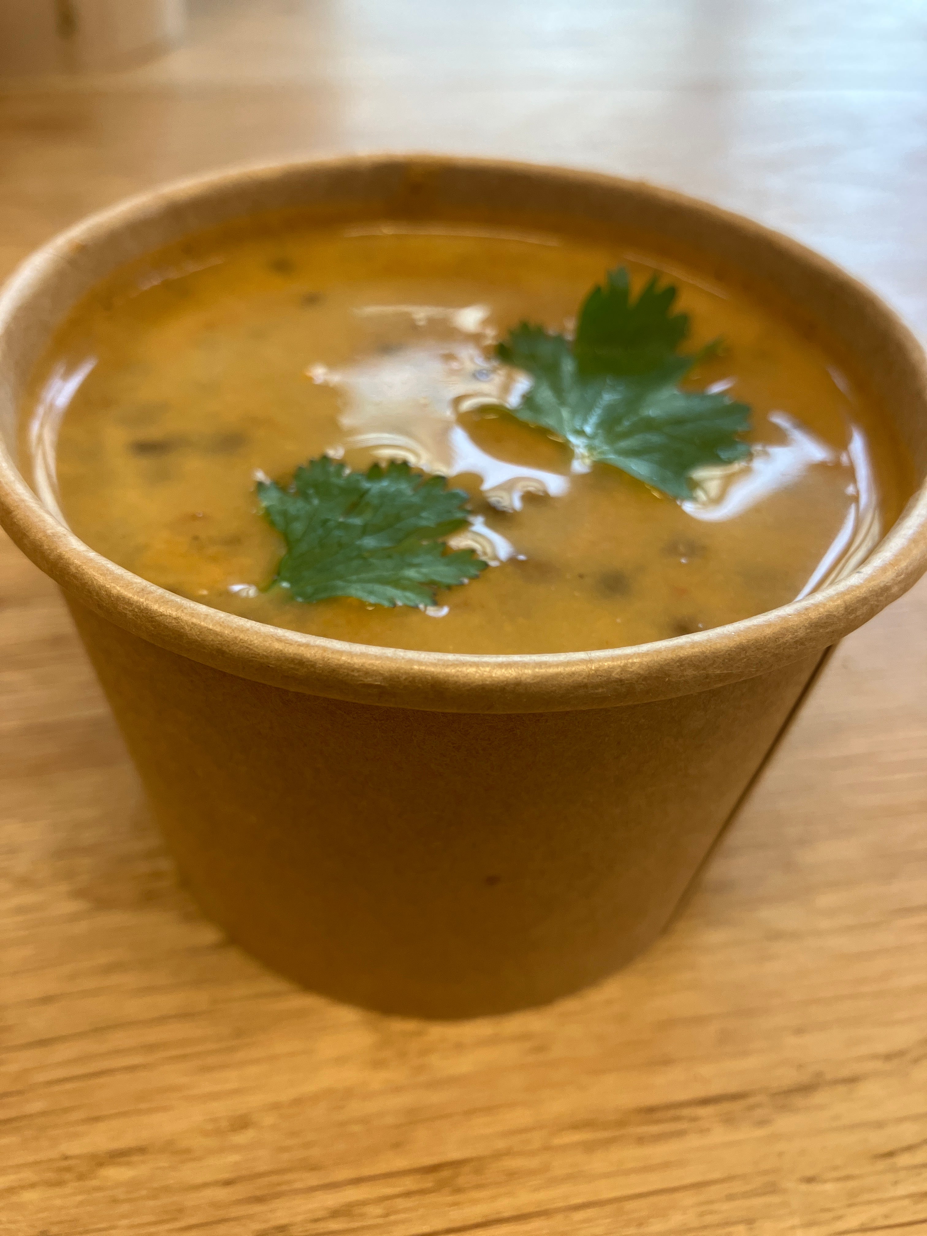 ENTRÉE : SOUPE DE LENTILLES AUX ÉPICES