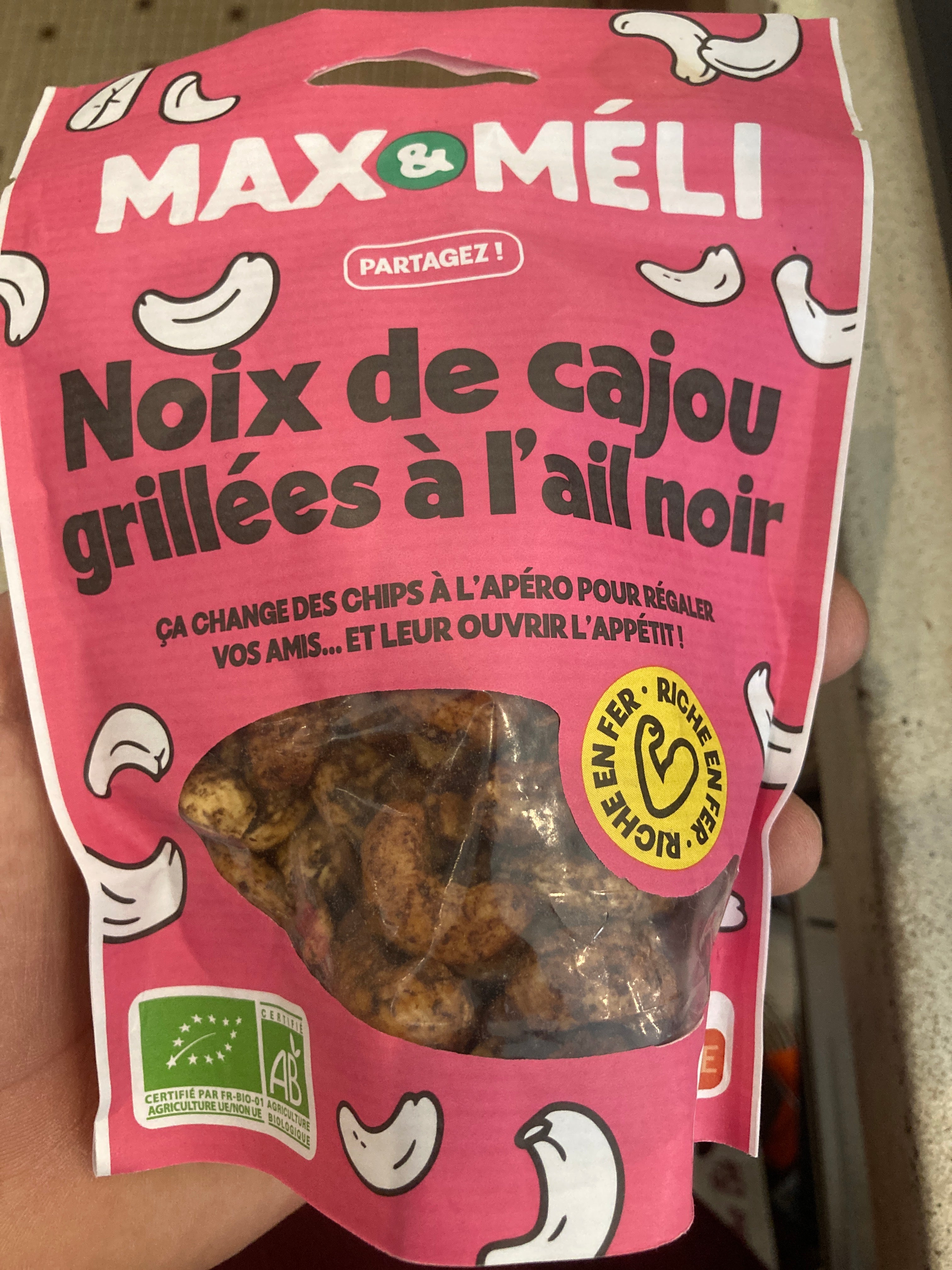 Noix de cajou grillées à l’ail noir - max et meli