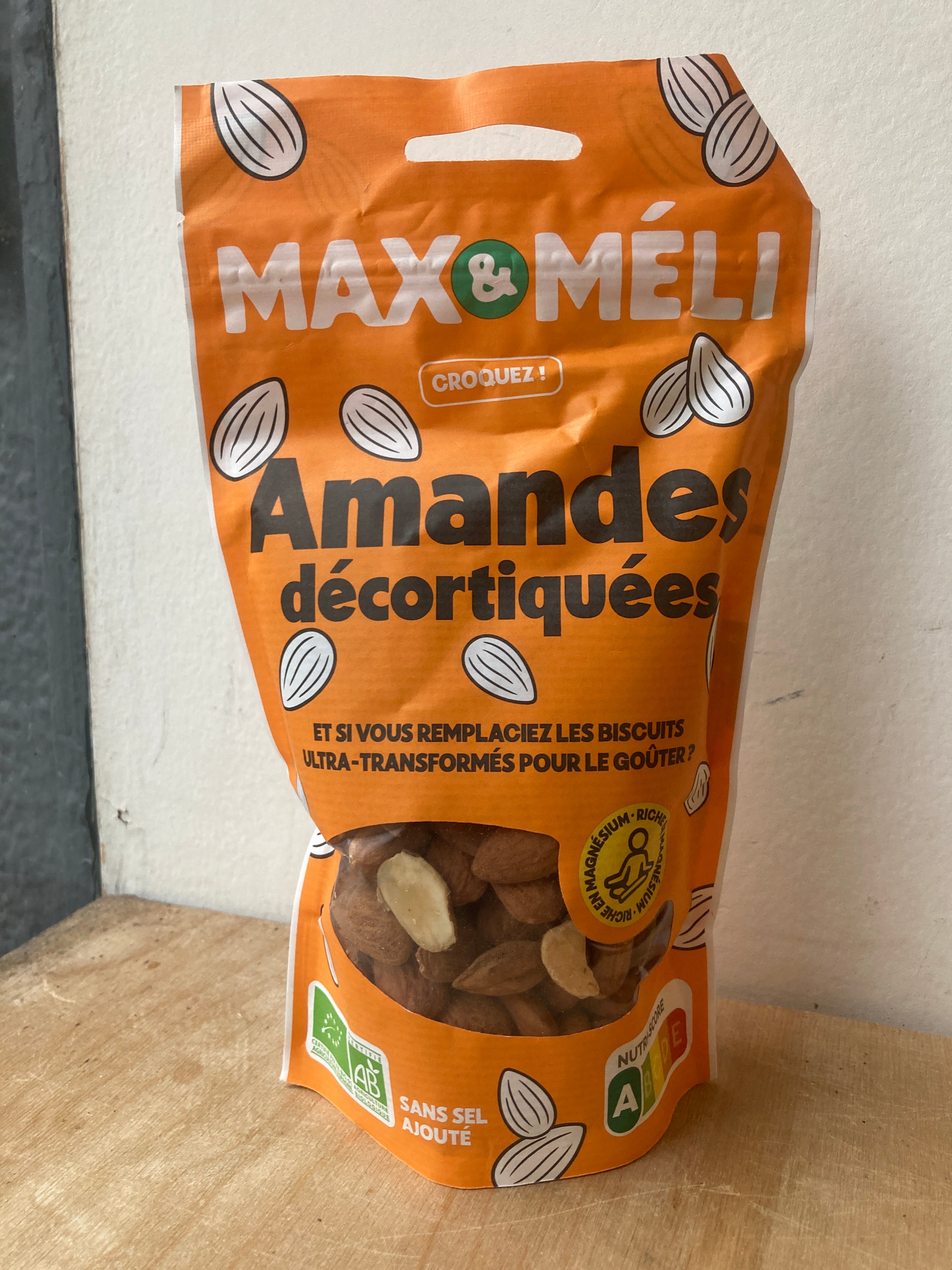 Amandes décortiquées 250g - max et meli